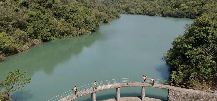 cadb7ee1660ba69ede121659c3b814c3.jpg 002.jpg